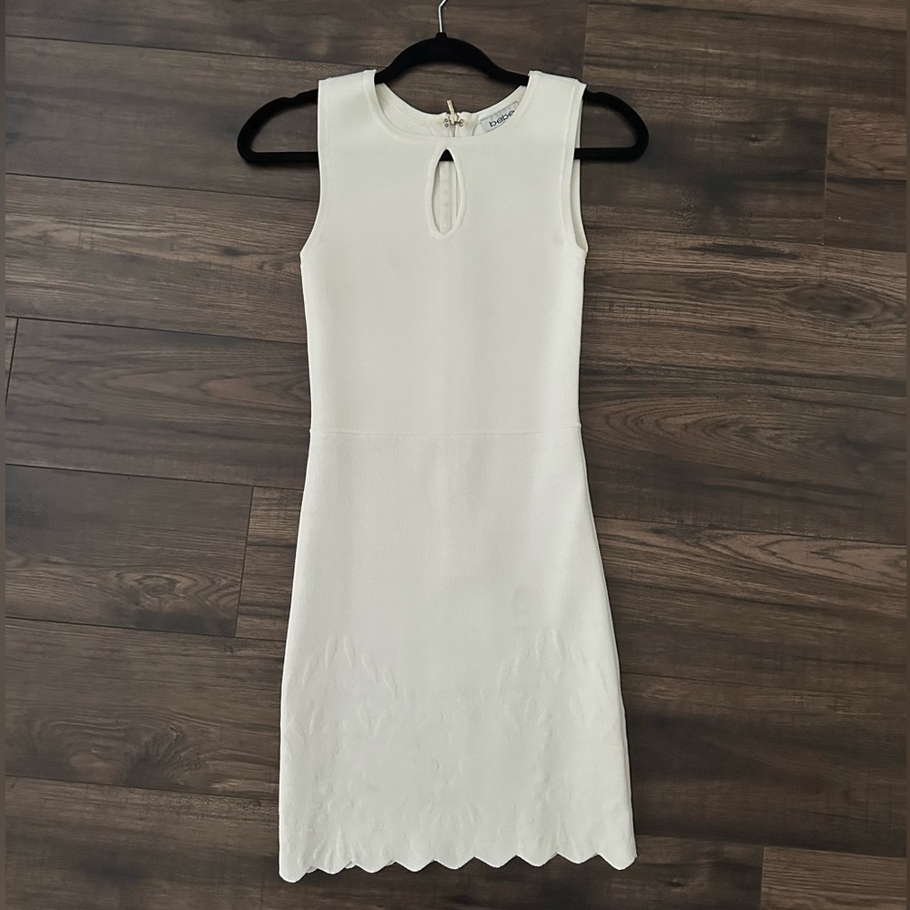 Bebe Dress - Picture 3 of 4